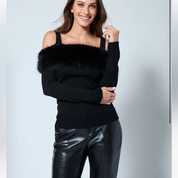 Adrienne Landau Sweaters - Adrienne Landau Black Off-Shoulder Sweater with Faux Fur Accent S New $175
